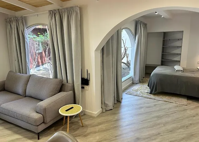 Miramar Boutique Adults Only Apartman