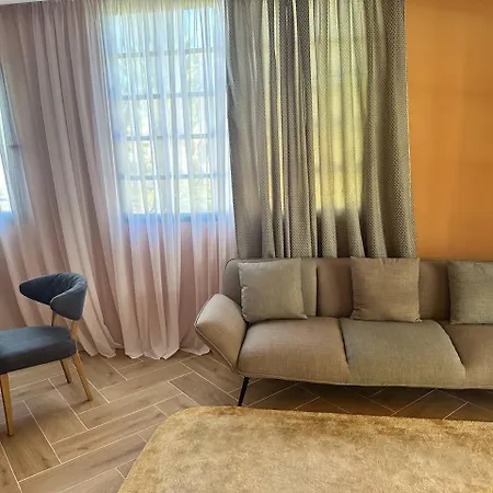 Miramar Boutique Adults Only Daire