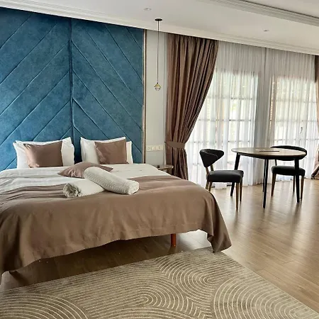 Miramar Boutique Adults Only Apartment *